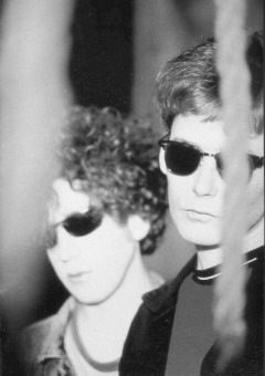 William Reid (left) and Jim Reid (right), the rockin' heart of Jesus and Mary Chain
