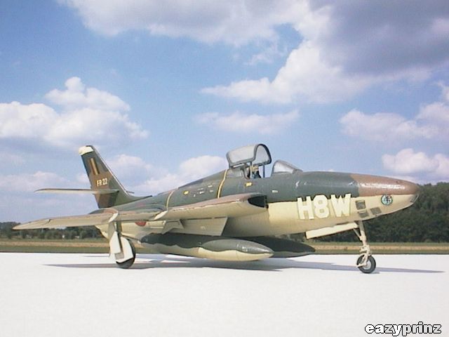 Republic RF-84F Thunderflash (Italeri 1/72)