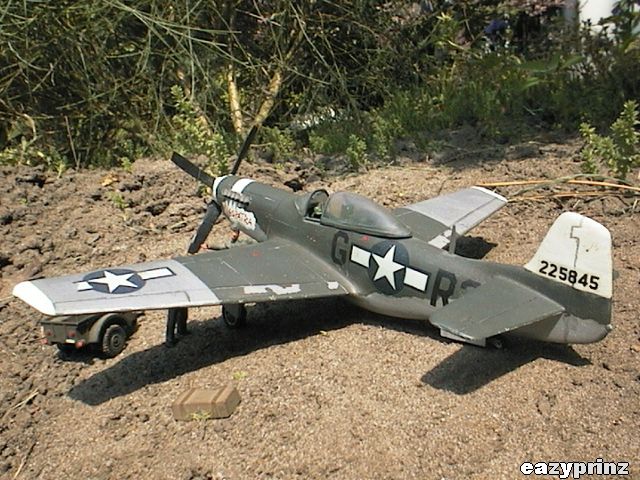 North American P-51D Mustang - (Revell 1/72)